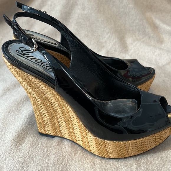 Gucci Sophia Peep-Toe Patent Leather Sling-back Wedge Shoes - Picture 4 of 9